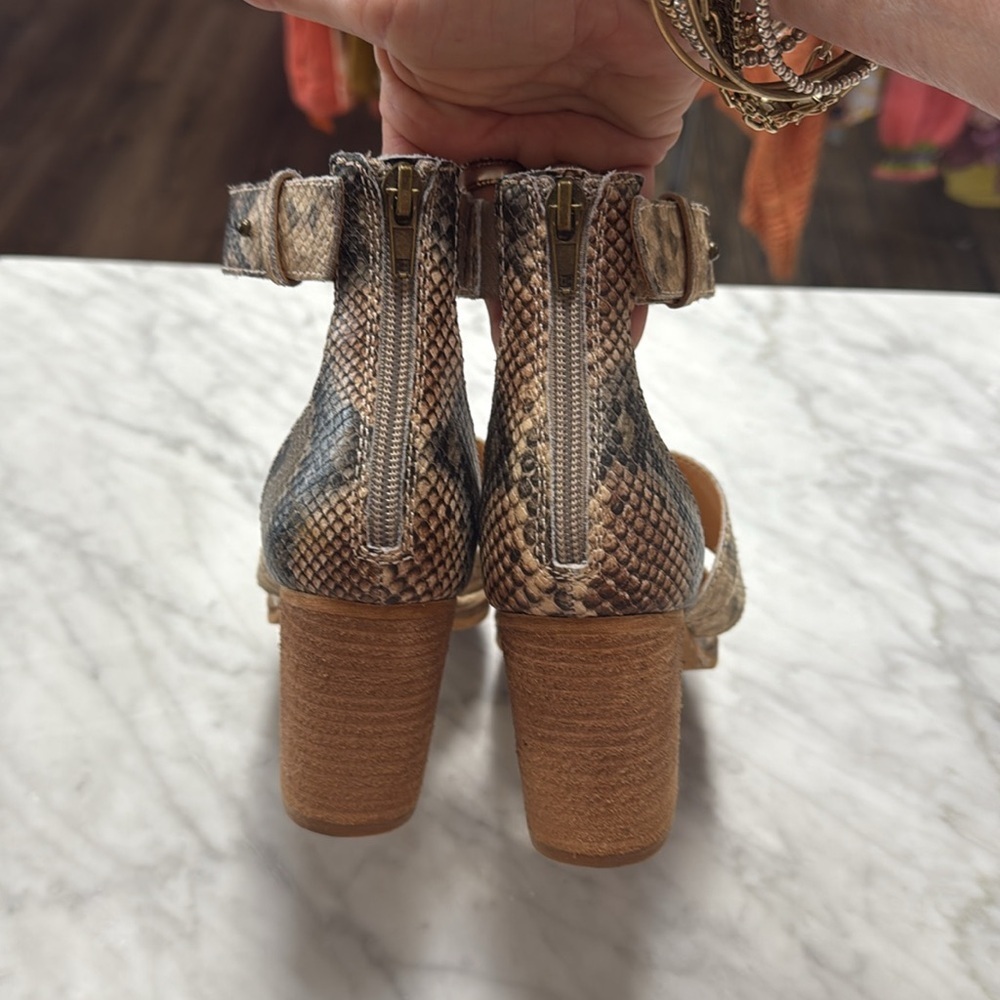 Frye & Co Bryn Python Print Block Heel Sandal Siz… - image 2